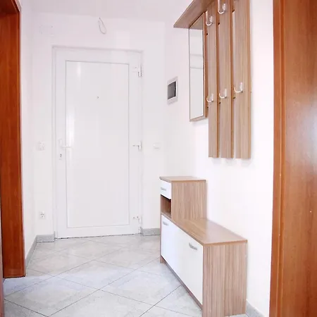 Apartment Vacation For 4 Persons Fazana